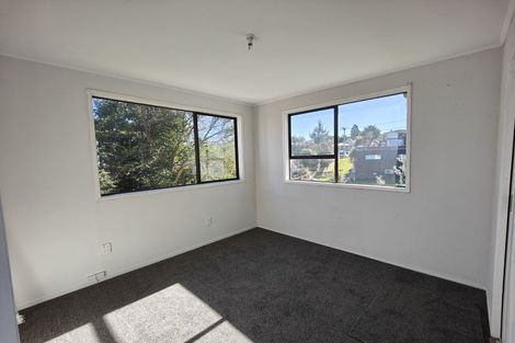 Photo of property in 4 Garner Place, Glenfield, Auckland, 0629