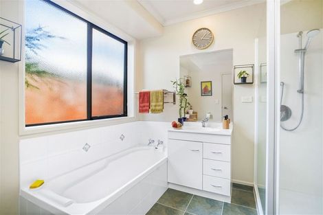 Photo of property in 6 Archer Court, Hamilton East, Hamilton, 3216