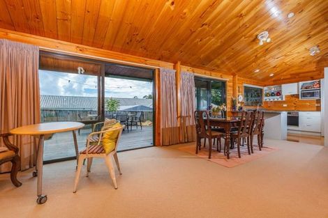 Photo of property in 79 Fernhill Way, Oteha, Auckland, 0632