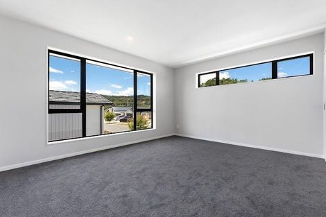 Photo of property in 17 Paihere Street, Huapai, Kumeu, 0810