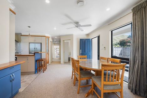 Photo of property in 9 Motutara Road, Oakura, Hikurangi, 0184