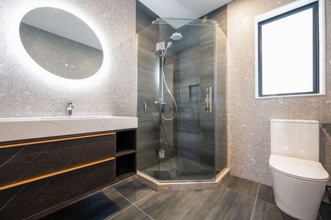 Photo of property in 44a Merani Street, Belmont, Auckland, 0622