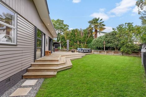 Photo of property in 47 Felgrove Street, Glendene, Auckland, 0602