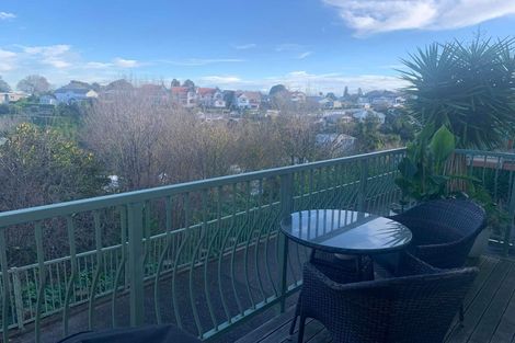 Photo of property in 13a Onslow Road, Bluff Hill, Napier, 4110