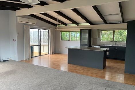 Photo of property in 765 East Coast Road, Northcross, Auckland, 0630