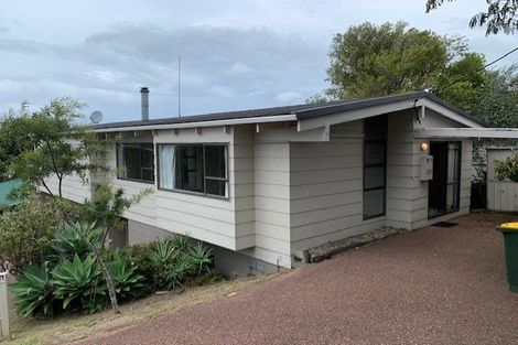 Photo of property in 765 East Coast Road, Northcross, Auckland, 0630