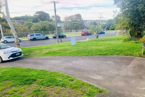 Photo of property in 69 Dundale Avenue, Blockhouse Bay, Auckland, 0600