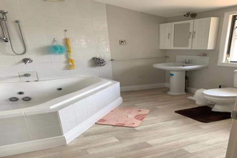 Photo of property in 81 Shamrock Street, Takaro, Palmerston North, 4412