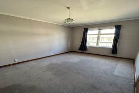 Photo of property in 33 Neill Street, Hornby, Christchurch, 8042