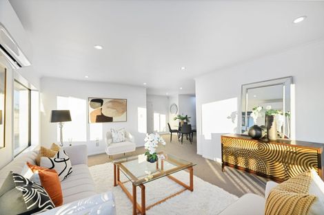 Photo of property in 37c Simpson Road, Ranui, Auckland, 0612