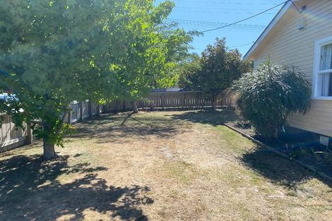 Photo of property in 18 Church Street, Waipawa, 4210