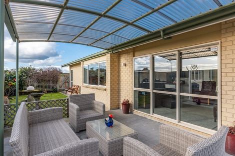 Photo of property in 36 Pharazyn Avenue, Waikanae Beach, Waikanae, 5036