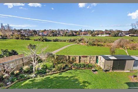 Photo of property in 1/30 Curacao Place, Half Moon Bay, Auckland, 2012