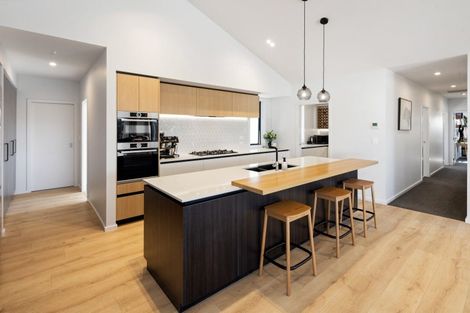 Photo of property in 13 Mike Smith Drive, Cambridge, 3434