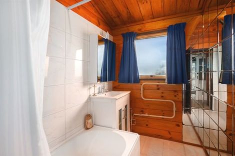 Photo of property in 7 Tweed Road, Papakowhai, Porirua, 5024