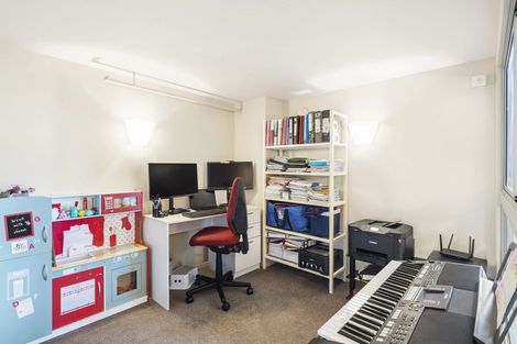 Photo of property in Stadium Garden Flats, 115/107 Thorndon Quay, Pipitea, Wellington, 6011