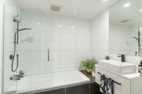 Photo of property in Frame Apartments, 1601/111 Molesworth Street, Thorndon, Wellington, 6011