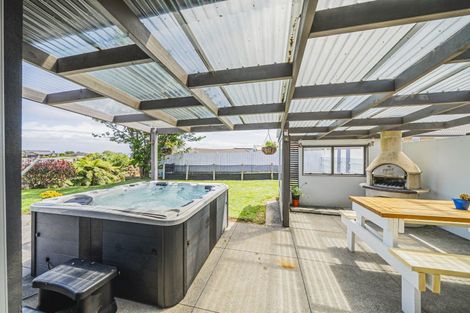 Photo of property in 28a Jules Crescent, Bell Block, New Plymouth, 4312