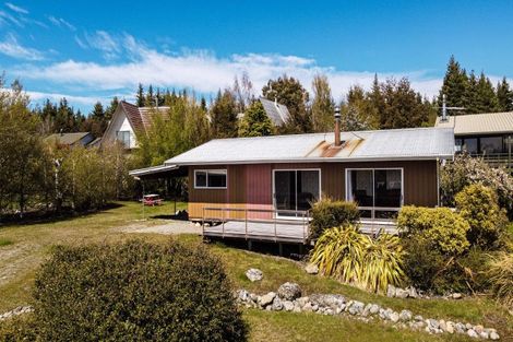 Photo of property in 19 Murray Place, Lake Tekapo, 7999