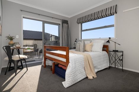 Photo of property in 111 Oteki Park Drive, Welcome Bay, Tauranga, 3112