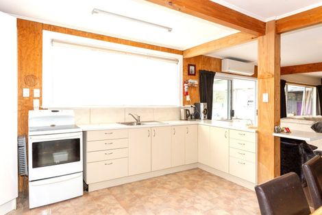 Photo of property in 9 Taplin Quay, Waitotara, Whanganui, 4588