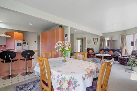 Photo of property in 2/5 Richmond Street, Fitzroy, New Plymouth, 4312