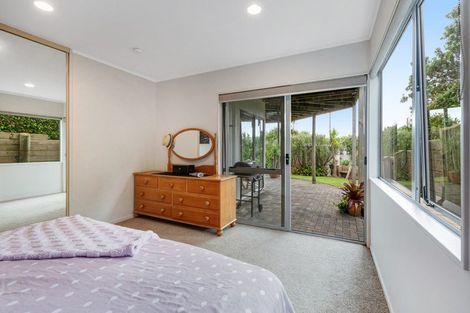 Photo of property in 1326 Whangaparaoa Road, Army Bay, Whangaparaoa, 0930