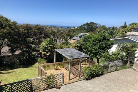 Photo of property in 947 East Coast Road, Torbay, Auckland, 0630