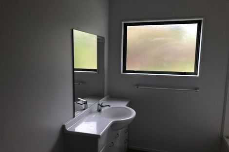 Photo of property in 12a Midgley Road, West Harbour, Auckland, 0618