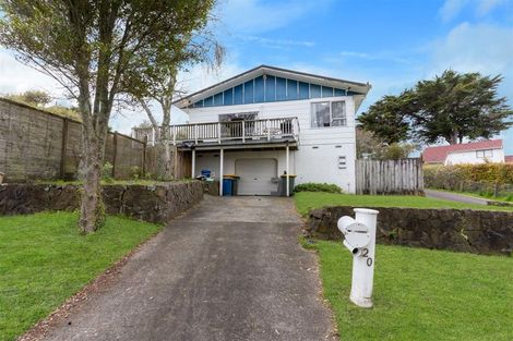 Photo of property in 20 Woodhouse Place, West Harbour, Auckland, 0618
