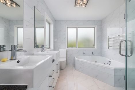 Photo of property in 10a Merchant Avenue, Te Atatu South, Auckland, 0610