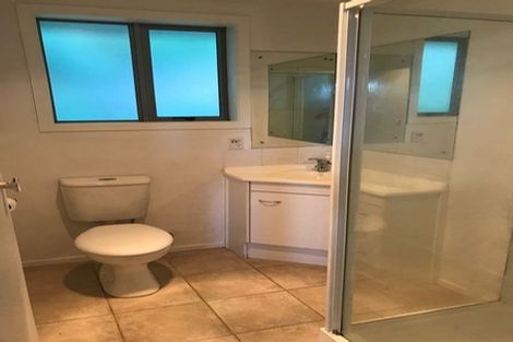 Photo of property in 4/2b Queensway, Three Kings, Auckland, 1024