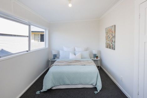 Photo of property in 33 Mcgiffert Street, Palmerston North, 4410