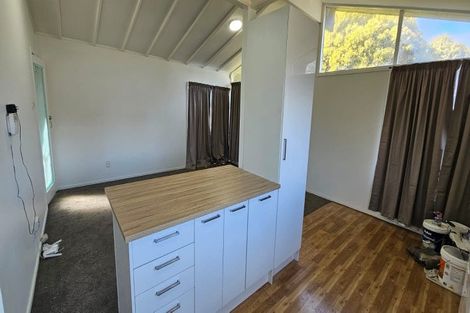 Photo of property in 2 Tuna Place, Manurewa, Auckland, 2102