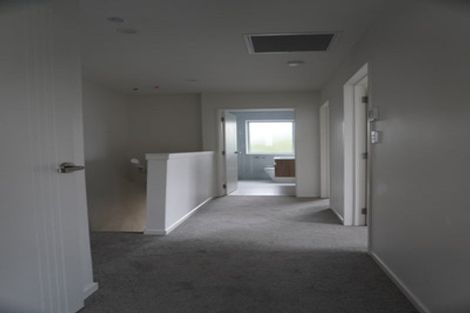 Photo of property in 2 Hoia Street, Papakura, 2110