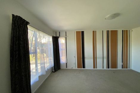 Photo of property in 60 Vintage Drive, Henderson, Auckland, 0612