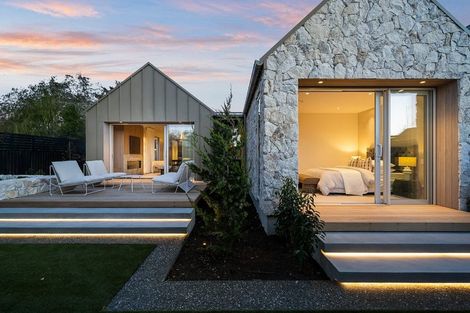 Photo of property in 2/183 Weston Road, St Albans, Christchurch, 8052