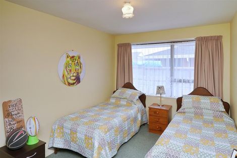 Photo of property in 1/149 Northcote Road, Northcote, Christchurch, 8052