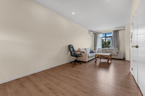 Photo of property in 105 Te Aparangi Road, Papakura, 2110