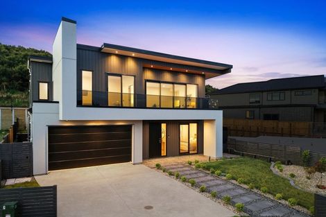 Photo of property in 28 Streamview Way, Long Bay, 0792