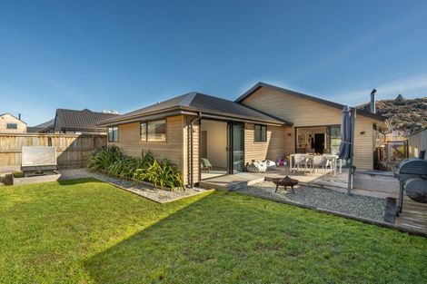 Photo of property in 39 Drysdale Road, Jacks Point, 9371