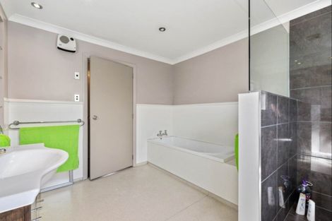 Photo of property in 8 Sunshine Court, Cromwell, 9310