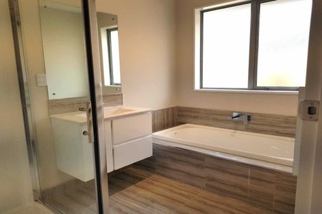 Photo of property in 28 Bradbury Avenue, Rolleston, 7614