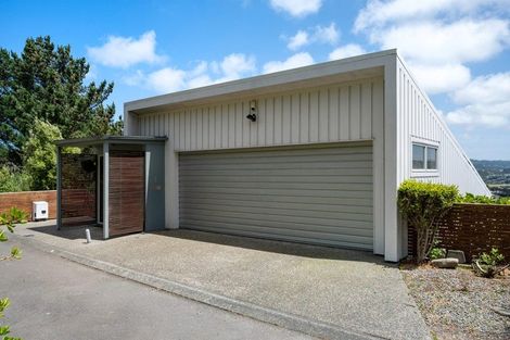 Photo of property in 4 Kastos Way, Strathmore Park, Wellington, 6022