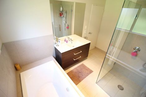 Photo of property in 258 Thornton Road, Cambridge, 3496