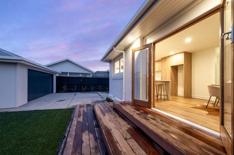 Photo of property in 49 Tuckers Road, Redwood, Christchurch, 8051