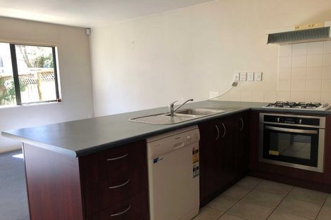 Photo of property in 11/3 Orwell Road, Greenhithe, Auckland, 0632