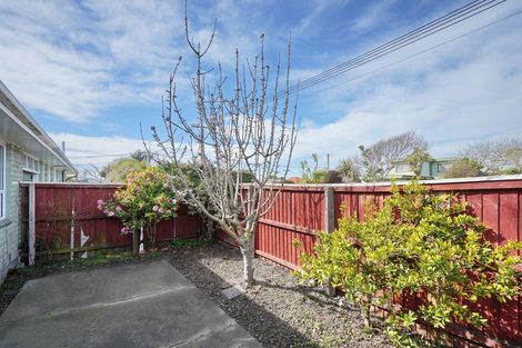 Photo of property in 2 Cradock Street, South New Brighton, Christchurch, 8062