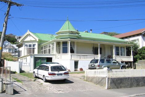 Photo of property in 125 Clyde Street, Island Bay, Wellington, 6023