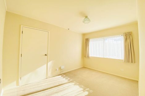 Photo of property in 38 West Fairway, Golflands, Auckland, 2013
